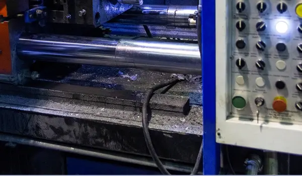 Cold-Chamber Die Casting Cold-Chamber Die Casting