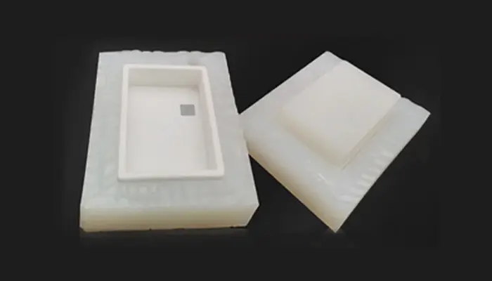 Select vacuum casting: /img/vacuum-casting-select-02.webp